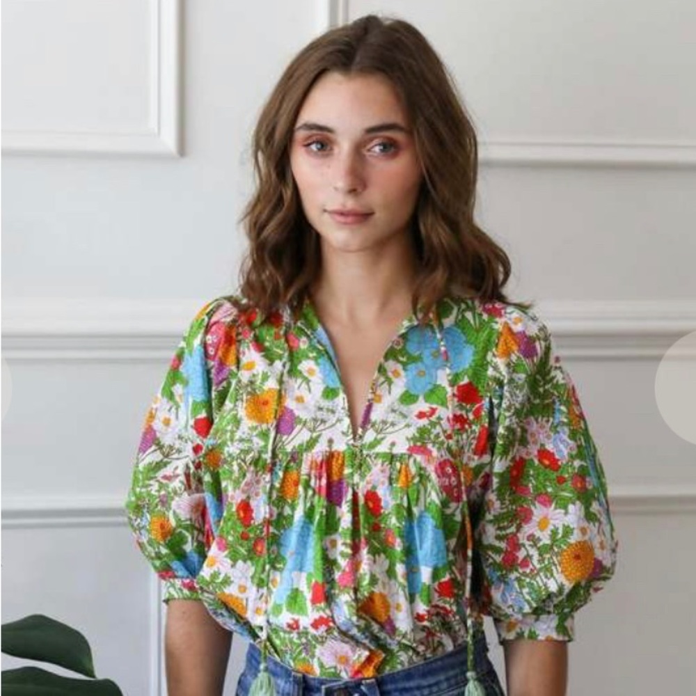 Floral Puff-Sleeve Women's Blouse in Multi